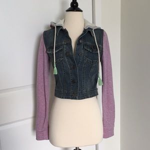 FREE! Cute UO cropped hooded jean jacket XS